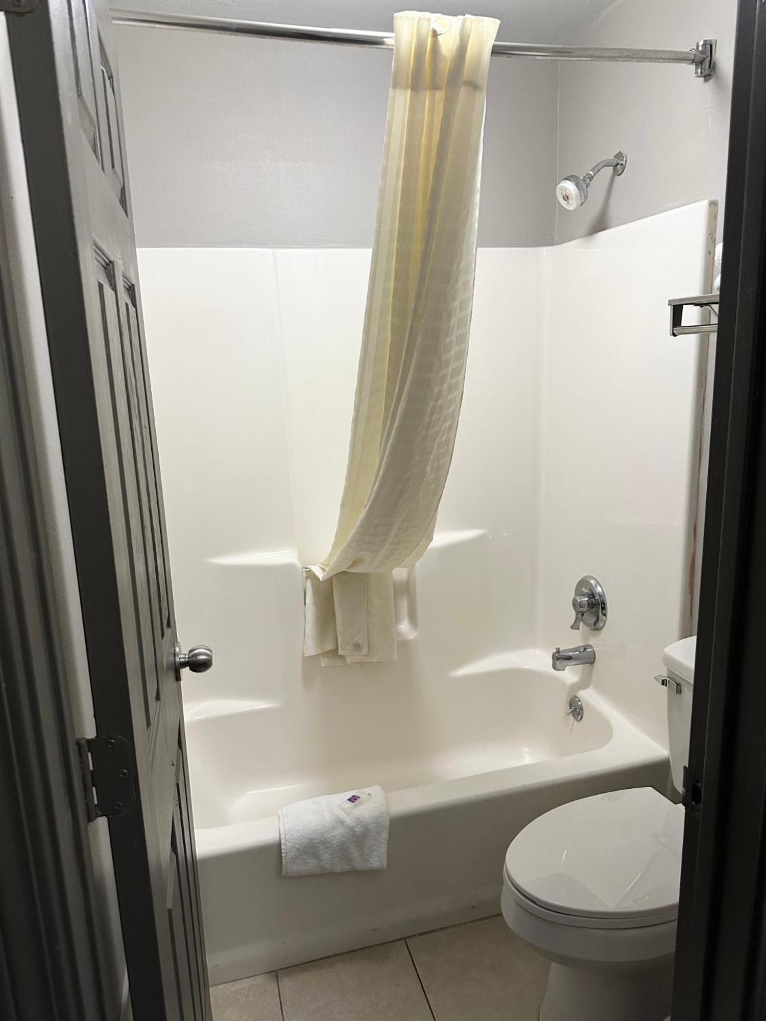 Studio 6 Suites Louisville Ky Airport/Expo Center Esterno foto