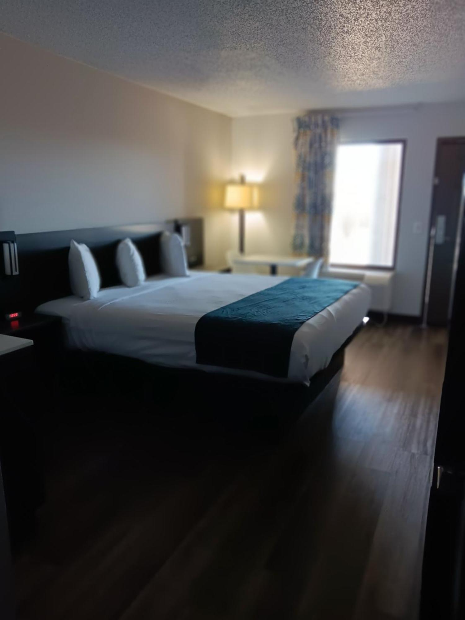 Studio 6 Suites Louisville Ky Airport/Expo Center Esterno foto