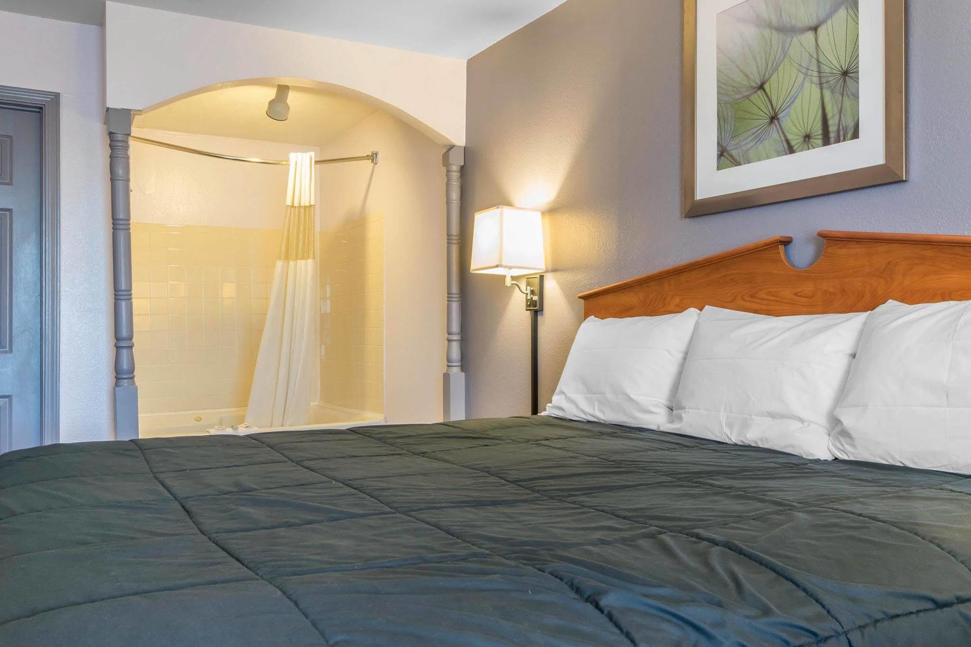 Studio 6 Suites Louisville Ky Airport/Expo Center Esterno foto
